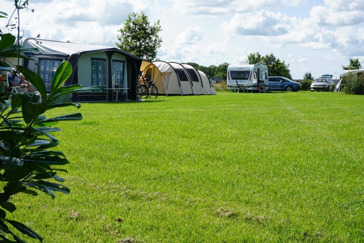Vakantiehuisje Vlakbij Leeuwarden, Swichumer Pleats Esterno foto